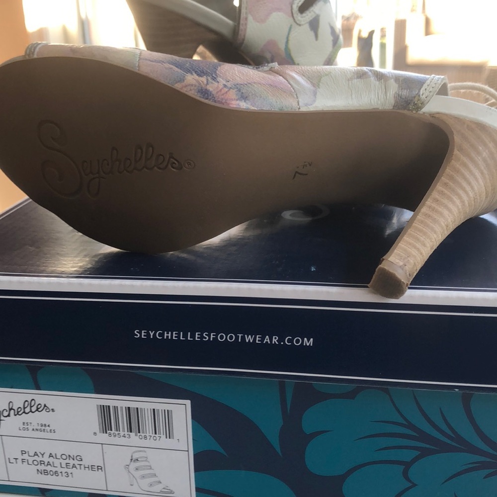 Sandal lace up - Picture 3 of 5